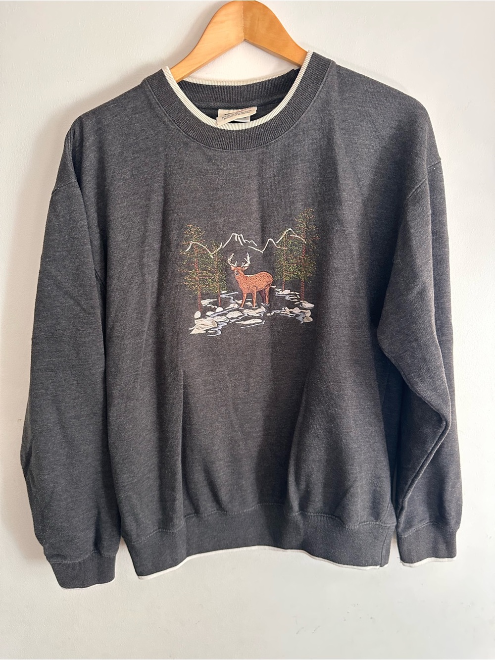 Vintage 90s MC Sport Deer embroidered Crewneck Medium